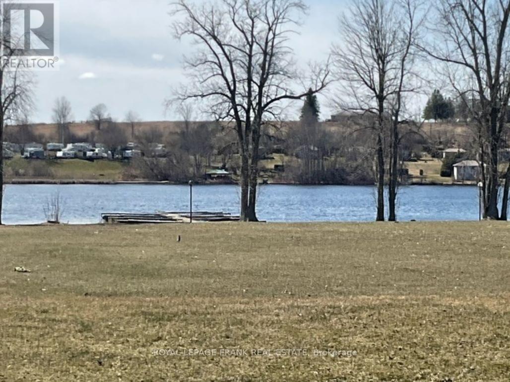 












7 MCGREGOR DRIVE S

,
Otonabee-South Monaghan,




Ontario
K0L2G0

