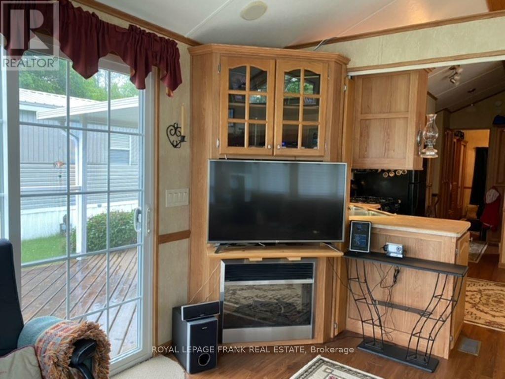 












7 MCGREGOR DRIVE S

,
Otonabee-South Monaghan,




Ontario
K0L2G0


