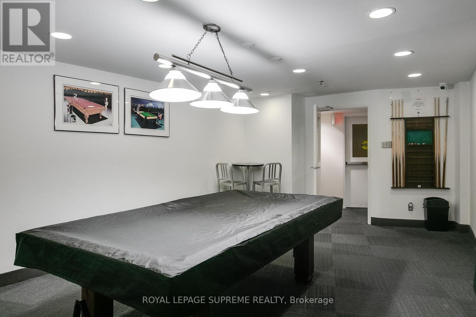 












2501 - 77 HARBOUR SQUARE

,
Toronto,




Ontario
M5J2S2

