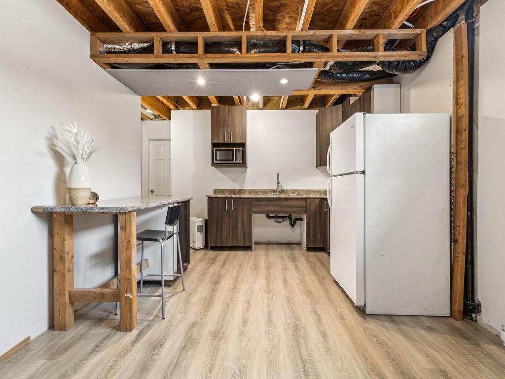 









358


Rue des Hauts-Bois

,
Gatineau (Masson-Angers),




QC
J8M0C9

