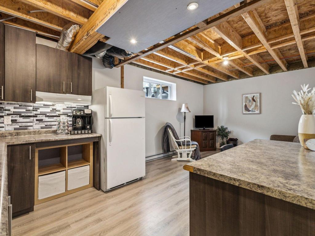 









358


Rue des Hauts-Bois

,
Gatineau (Masson-Angers),




QC
J8M0C9

