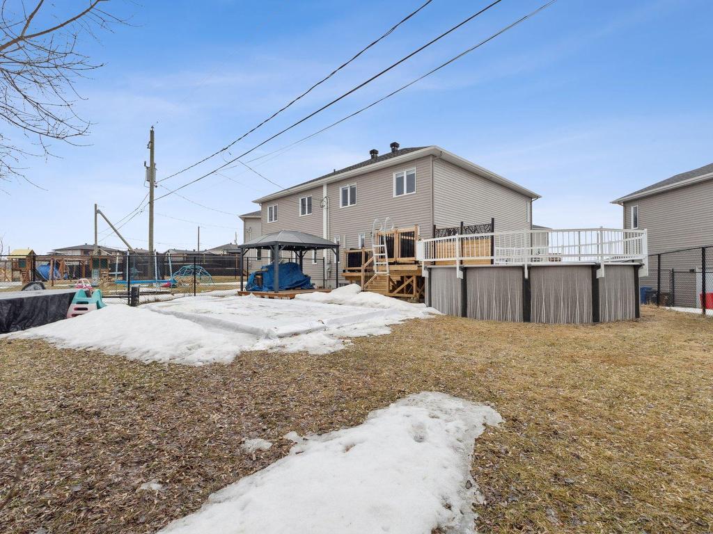 









358


Rue des Hauts-Bois

,
Gatineau (Masson-Angers),




QC
J8M0C9

