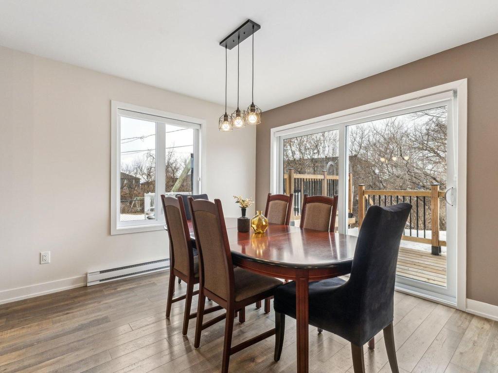 









358


Rue des Hauts-Bois

,
Gatineau (Masson-Angers),




QC
J8M0C9

