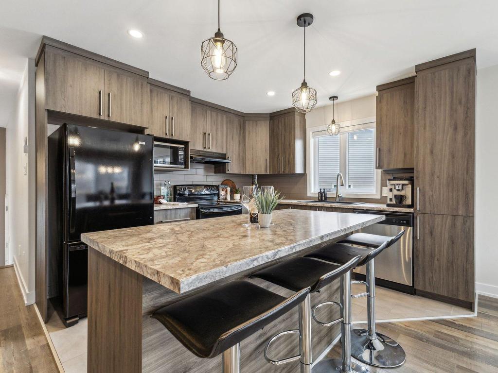 









358


Rue des Hauts-Bois

,
Gatineau (Masson-Angers),




QC
J8M0C9

