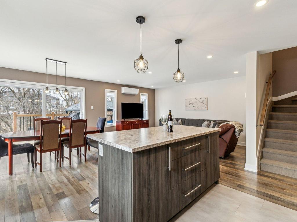 









358


Rue des Hauts-Bois

,
Gatineau (Masson-Angers),




QC
J8M0C9

