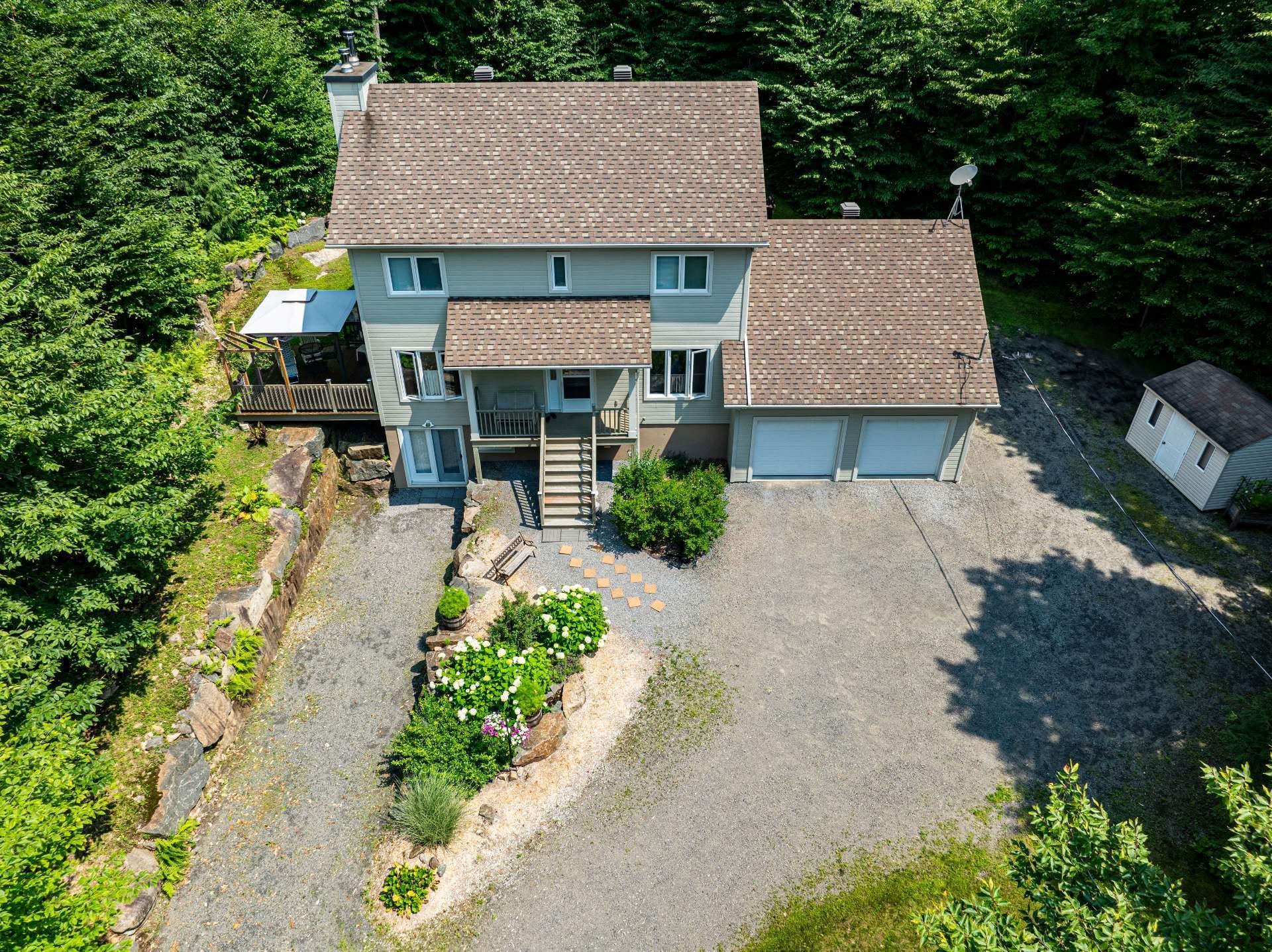 









20


Ch. des Tournesols

,
Sainte-Anne-des-Lacs,




QC
J0R1B0

