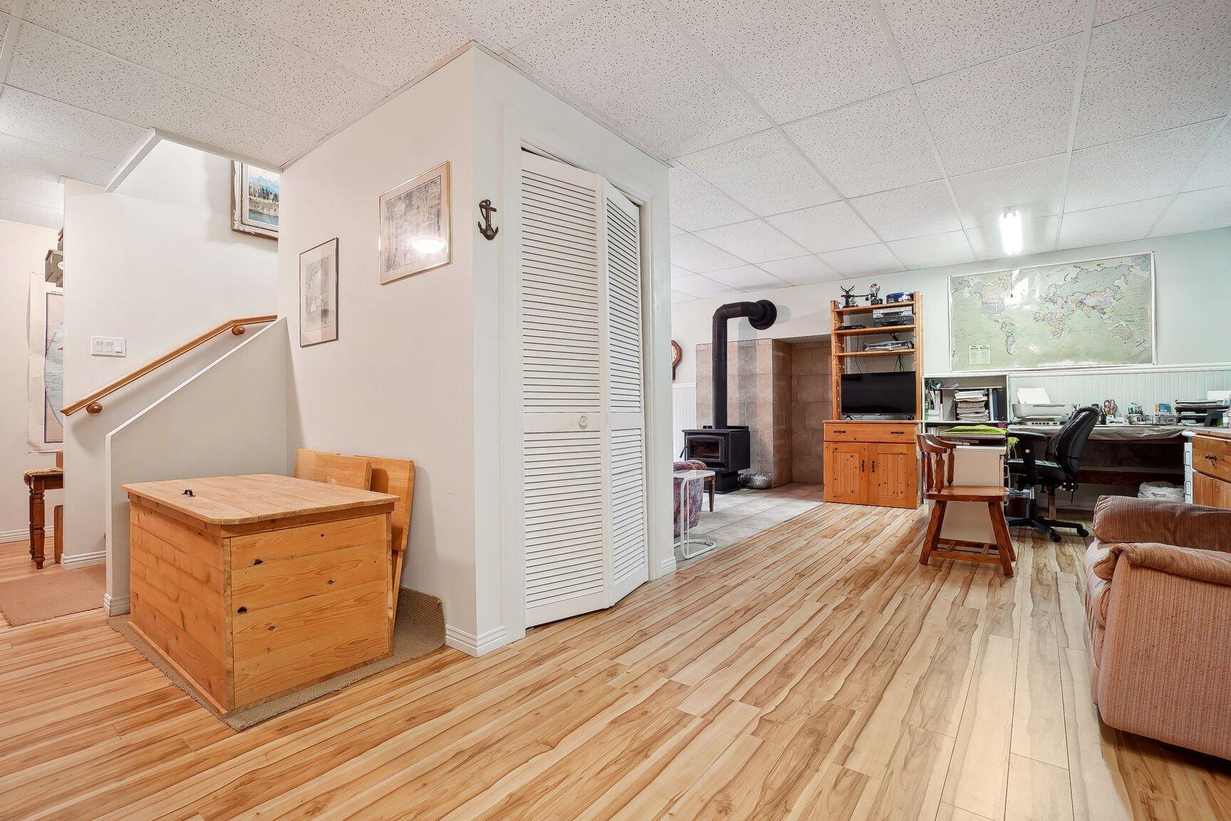 









20


Ch. des Tournesols

,
Sainte-Anne-des-Lacs,




QC
J0R1B0

