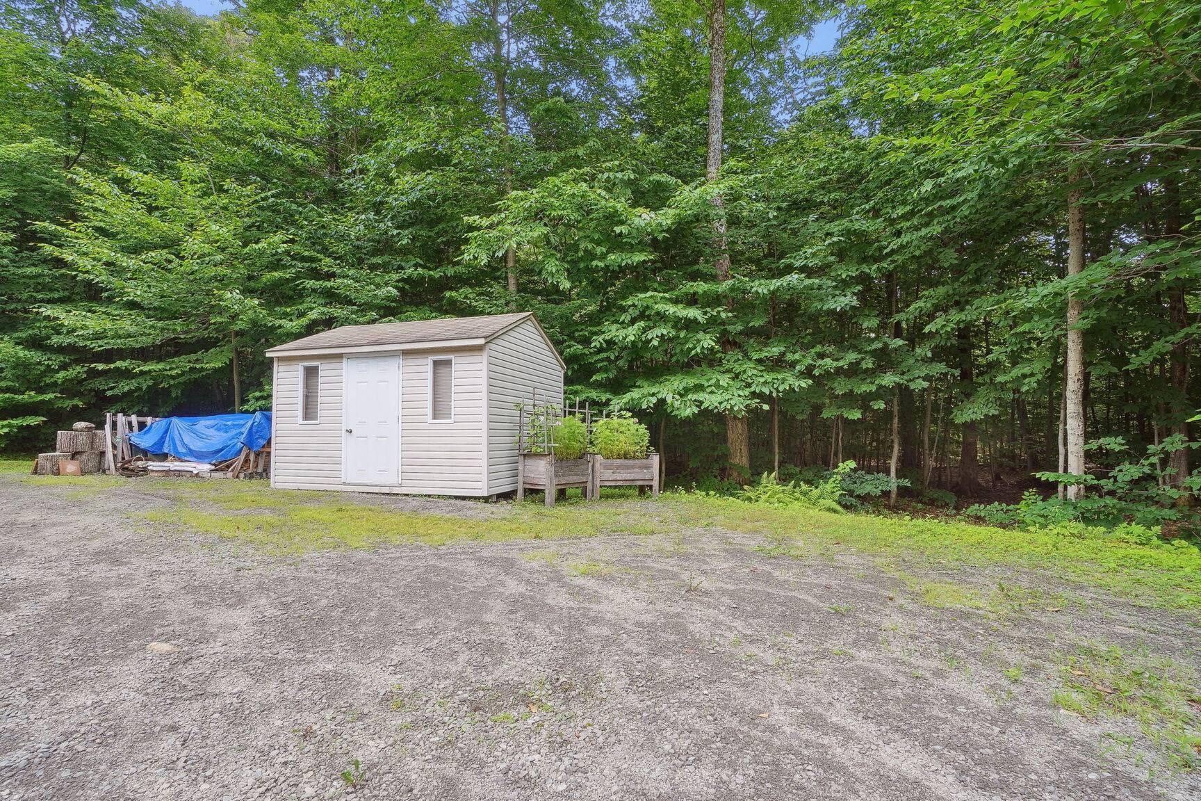 









20


Ch. des Tournesols

,
Sainte-Anne-des-Lacs,




QC
J0R1B0

