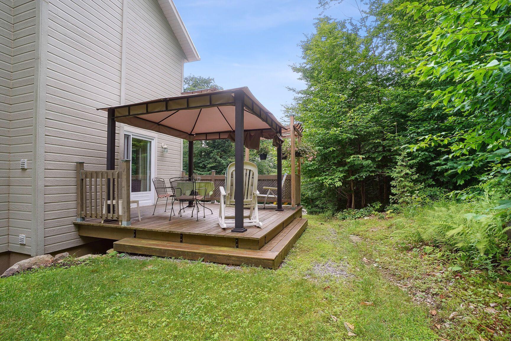 









20


Ch. des Tournesols

,
Sainte-Anne-des-Lacs,




QC
J0R1B0

