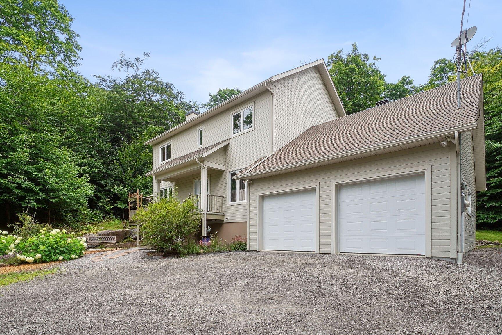 









20


Ch. des Tournesols

,
Sainte-Anne-des-Lacs,




QC
J0R1B0

