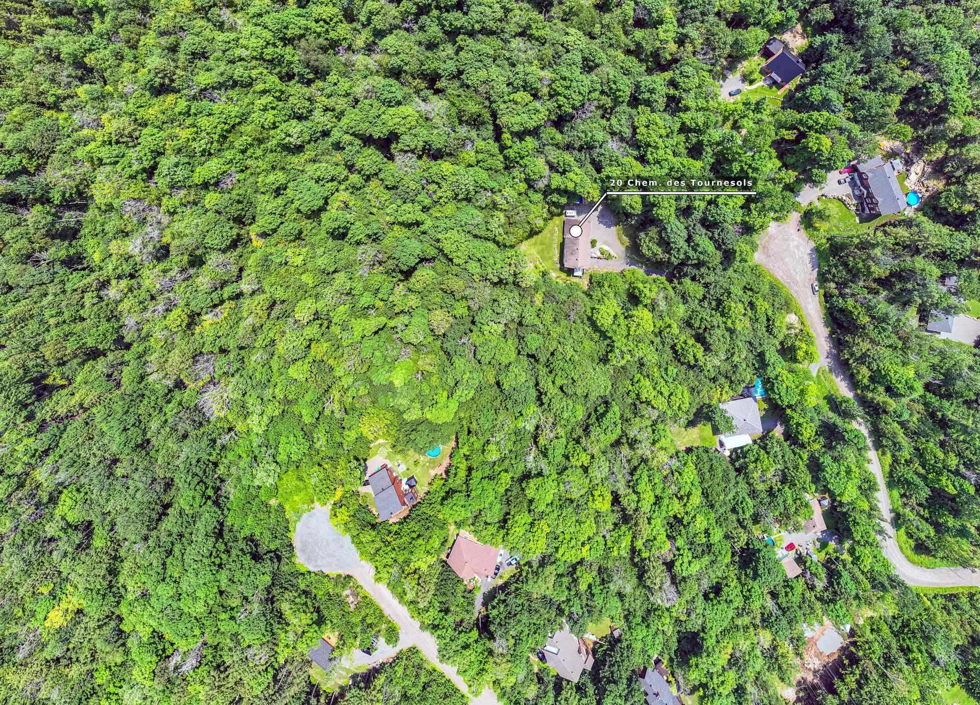 









20


Ch. des Tournesols

,
Sainte-Anne-des-Lacs,




QC
J0R1B0

