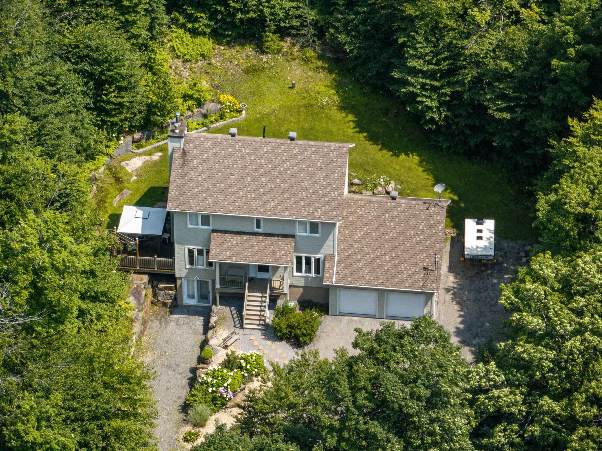 









20


Ch. des Tournesols

,
Sainte-Anne-des-Lacs,




QC
J0R1B0

