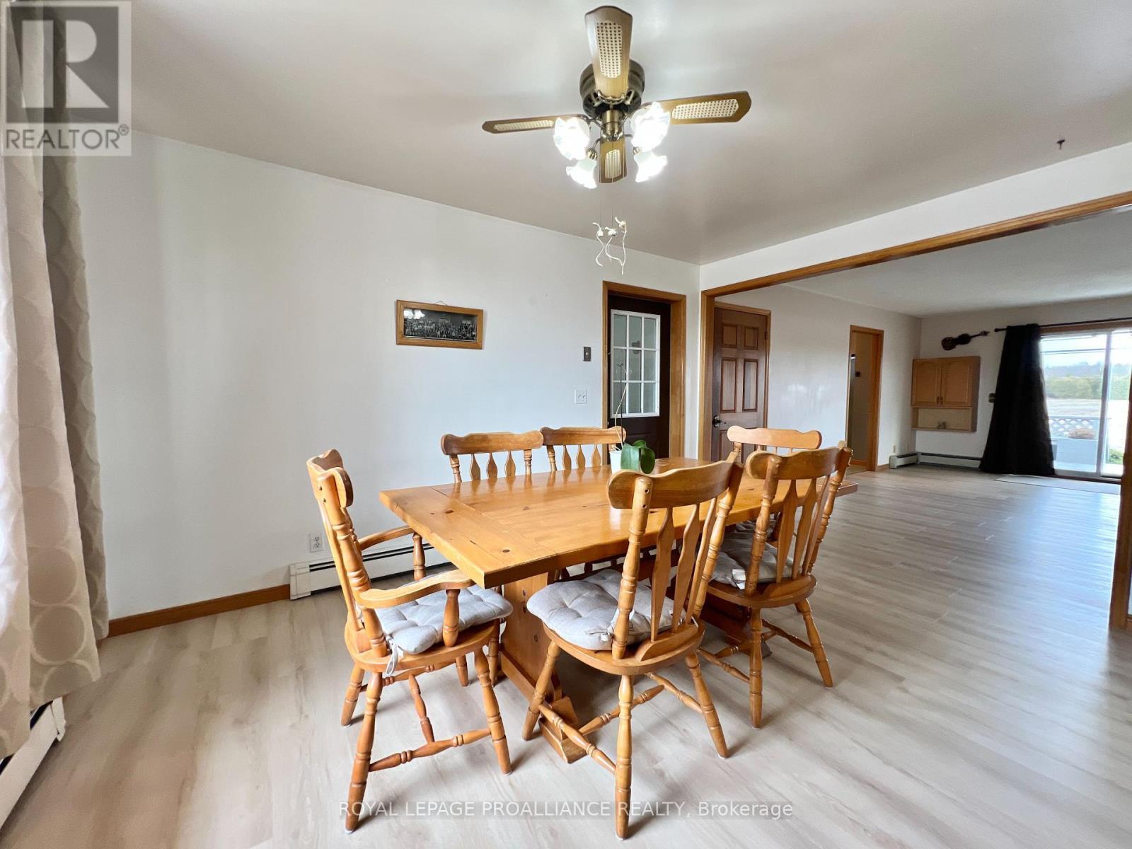 












3460 SHANNONVILLE ROAD

,
Tyendinaga (Tyendinaga Township),




Ontario
K0K2Y0

