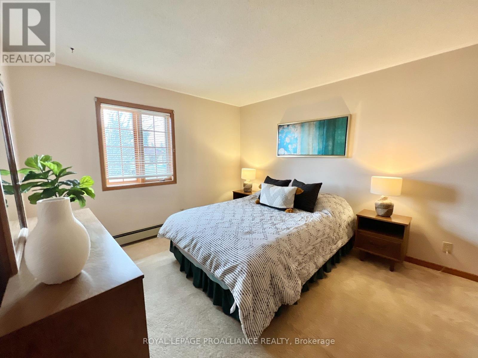 












3460 SHANNONVILLE ROAD

,
Tyendinaga (Tyendinaga Township),




Ontario
K0K2Y0

