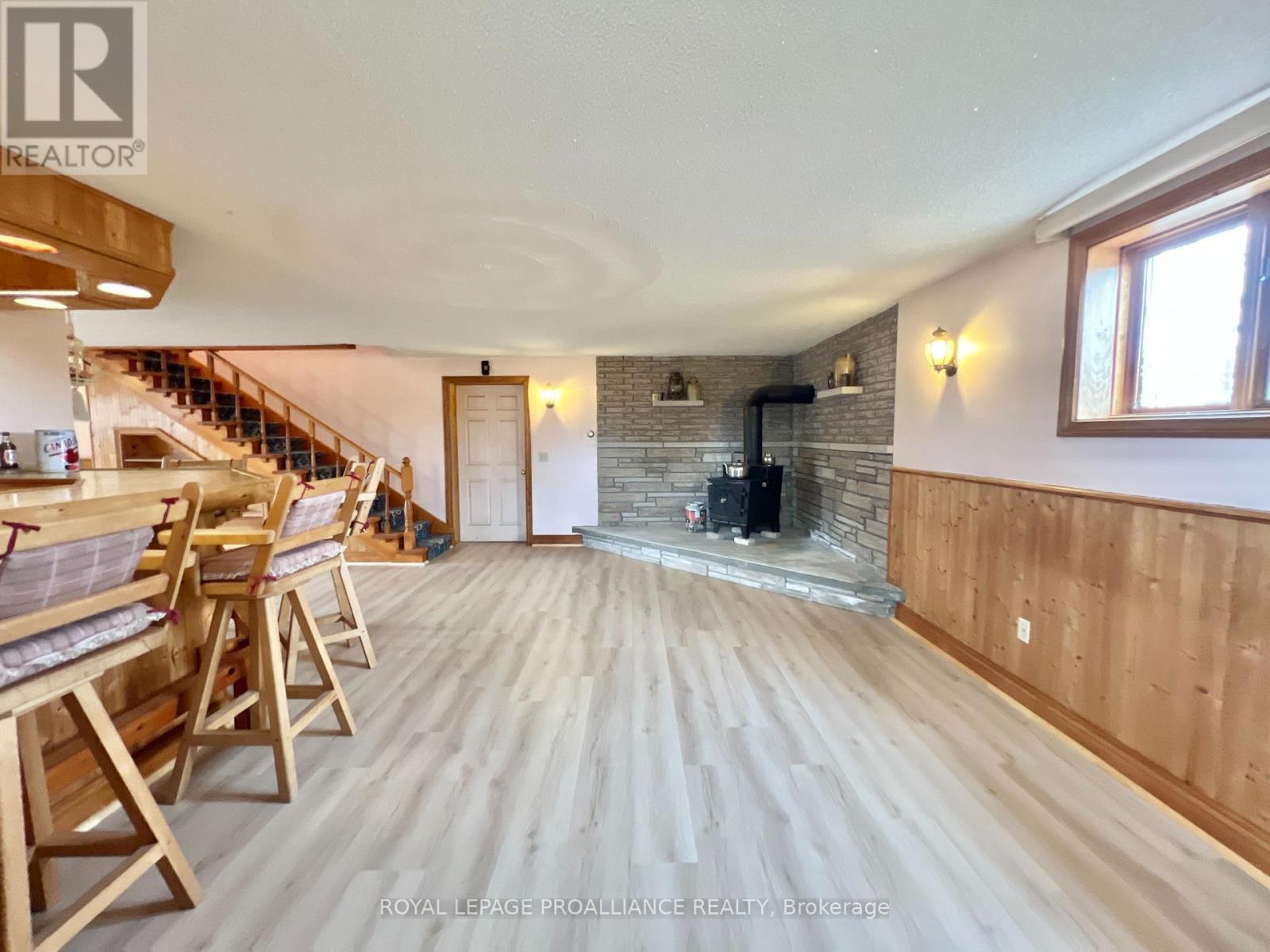 












3460 SHANNONVILLE ROAD

,
Tyendinaga (Tyendinaga Township),




Ontario
K0K2Y0

