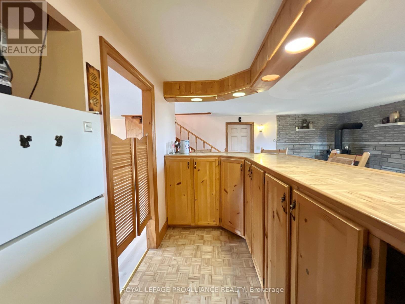 












3460 SHANNONVILLE ROAD

,
Tyendinaga (Tyendinaga Township),




Ontario
K0K2Y0

