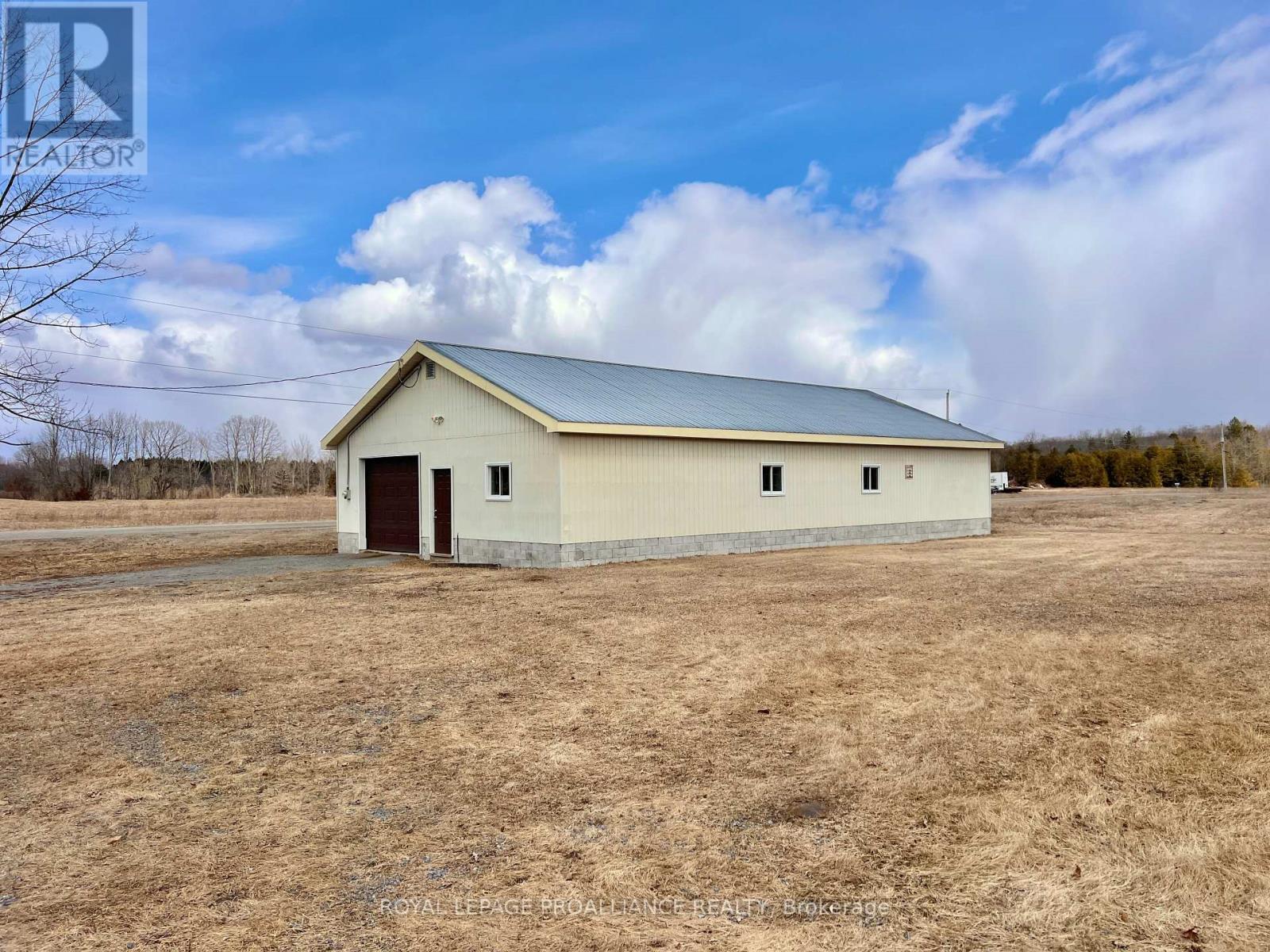 












3460 SHANNONVILLE ROAD

,
Tyendinaga (Tyendinaga Township),




Ontario
K0K2Y0

