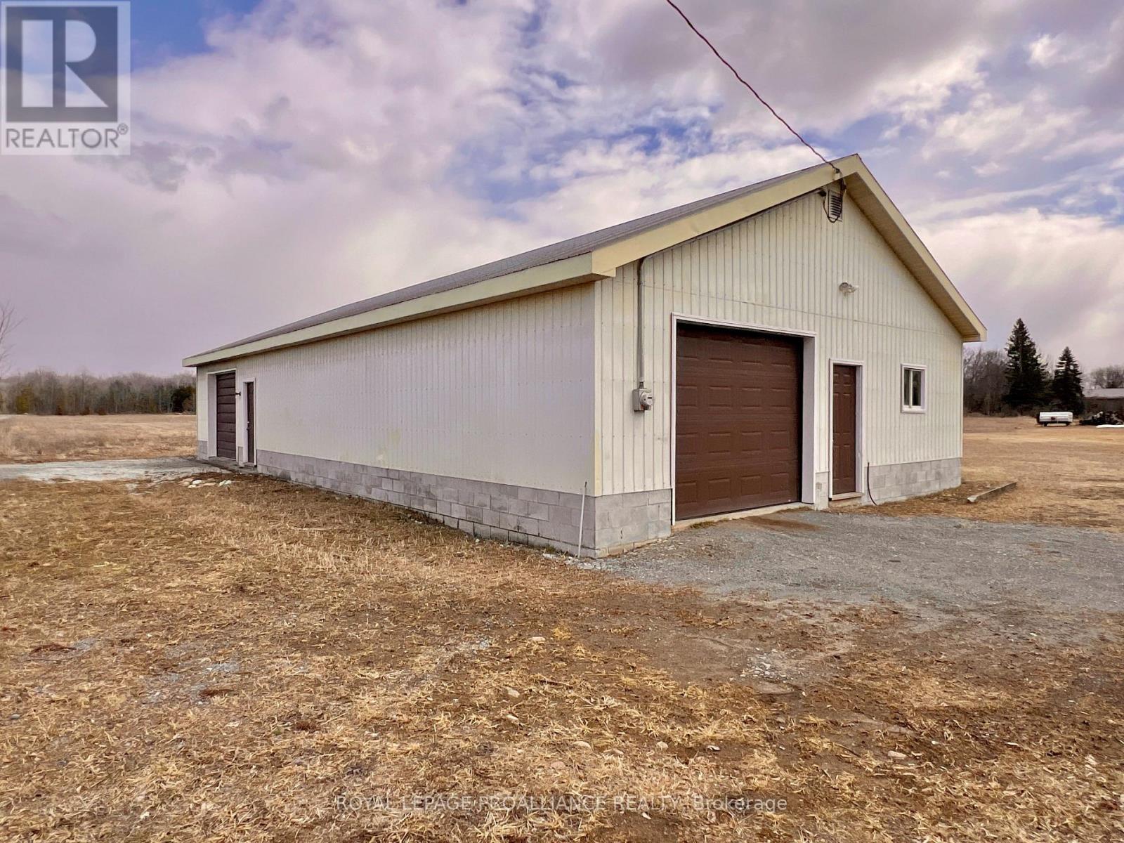 












3460 SHANNONVILLE ROAD

,
Tyendinaga (Tyendinaga Township),




Ontario
K0K2Y0

