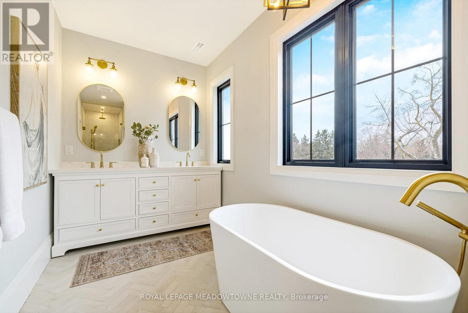 












79 FULTON STREET

,
Milton,




Ontario
L9T2J6

