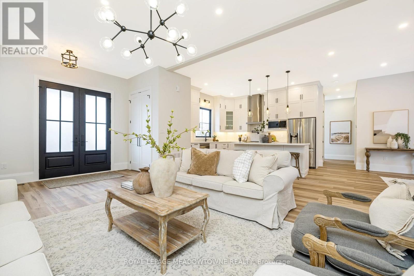 












79 FULTON STREET

,
Milton,




Ontario
L9T2J6

