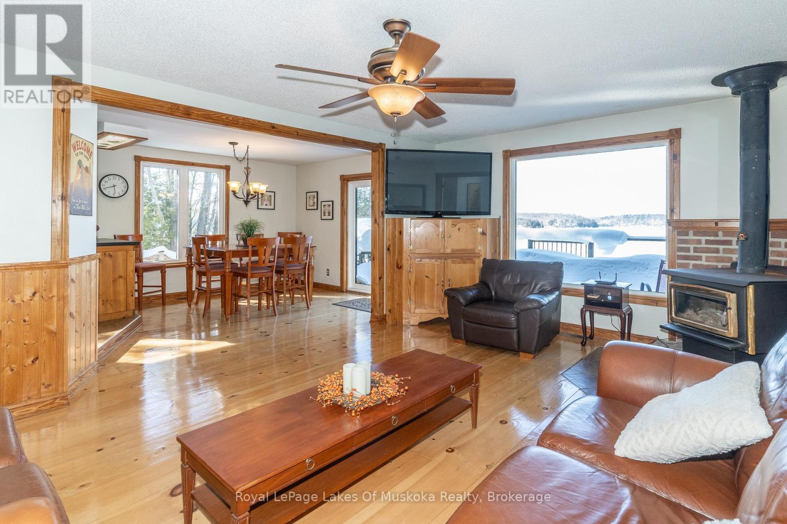 












1378-3 THREE MILE LAKE ROAD

,
Muskoka Lakes (Watt),




Ontario
P0B1M0

