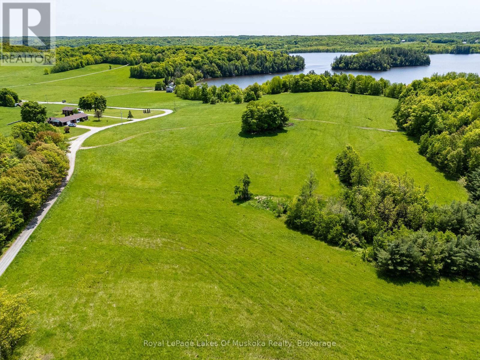 












1378-3 THREE MILE LAKE ROAD

,
Muskoka Lakes (Watt),




Ontario
P0B1M0

