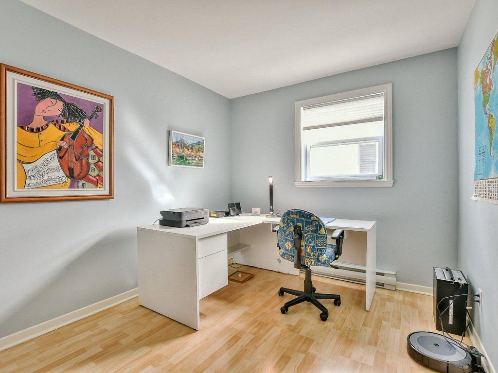 









696


Rue des Patriotes

,
Saint-Jérôme,




QC
J7Z7B1

