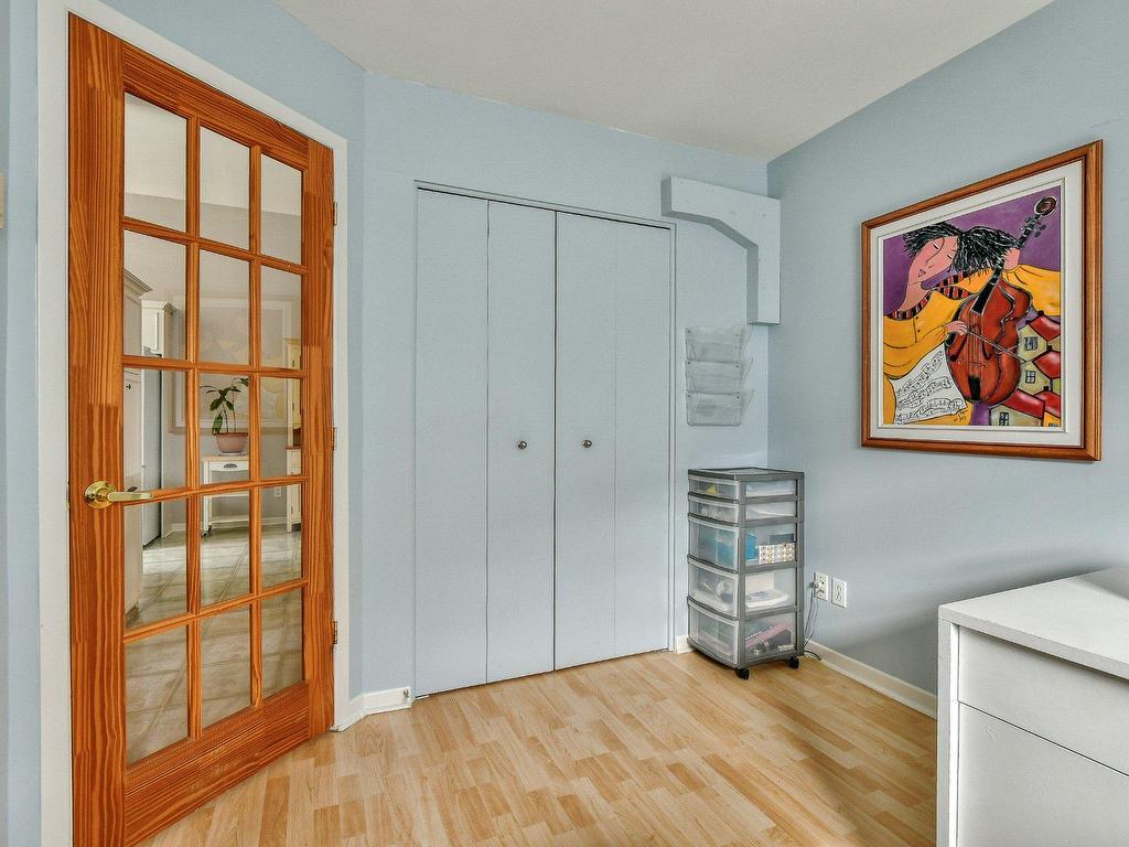 









696


Rue des Patriotes

,
Saint-Jérôme,




QC
J7Z7B1

