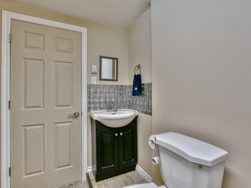 









696


Rue des Patriotes

,
Saint-Jérôme,




QC
J7Z7B1

