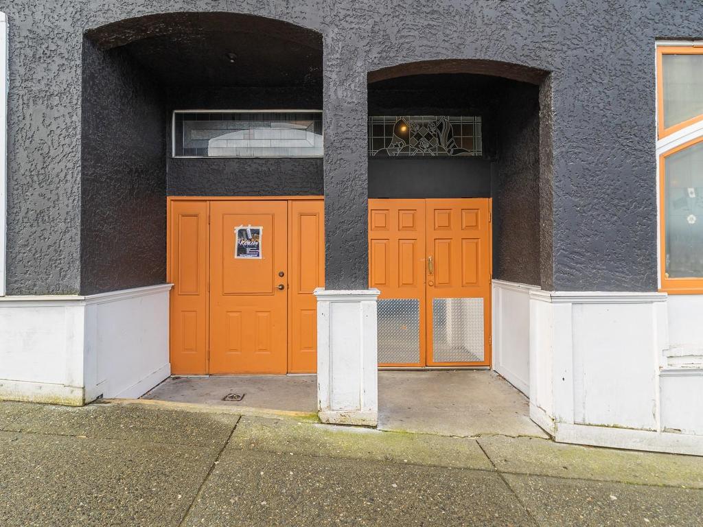 









640


1st

Ave,
Ladysmith,




BC
V9G 1A2

