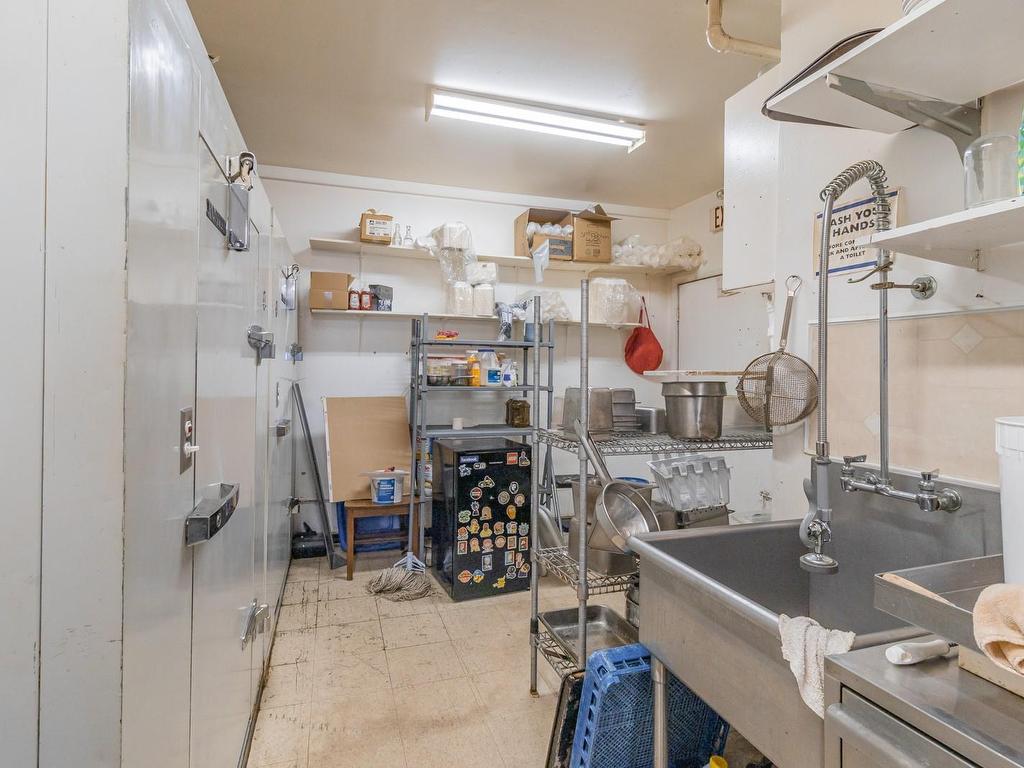 









640


1st

Ave,
Ladysmith,




BC
V9G 1A2

