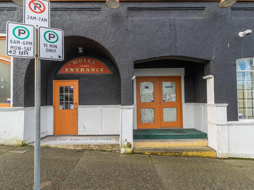 









640


1st

Ave,
Ladysmith,




BC
V9G 1A2

