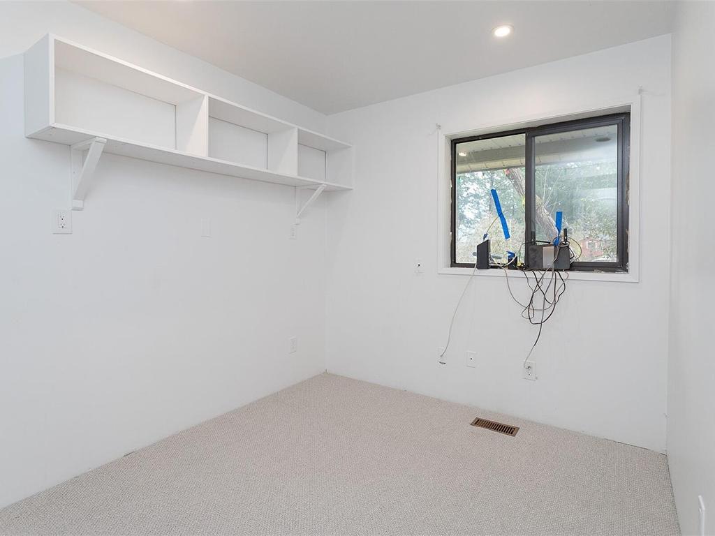 









1559


Sawyer

Rd,
Langford,




BC
V9B 5Y5

