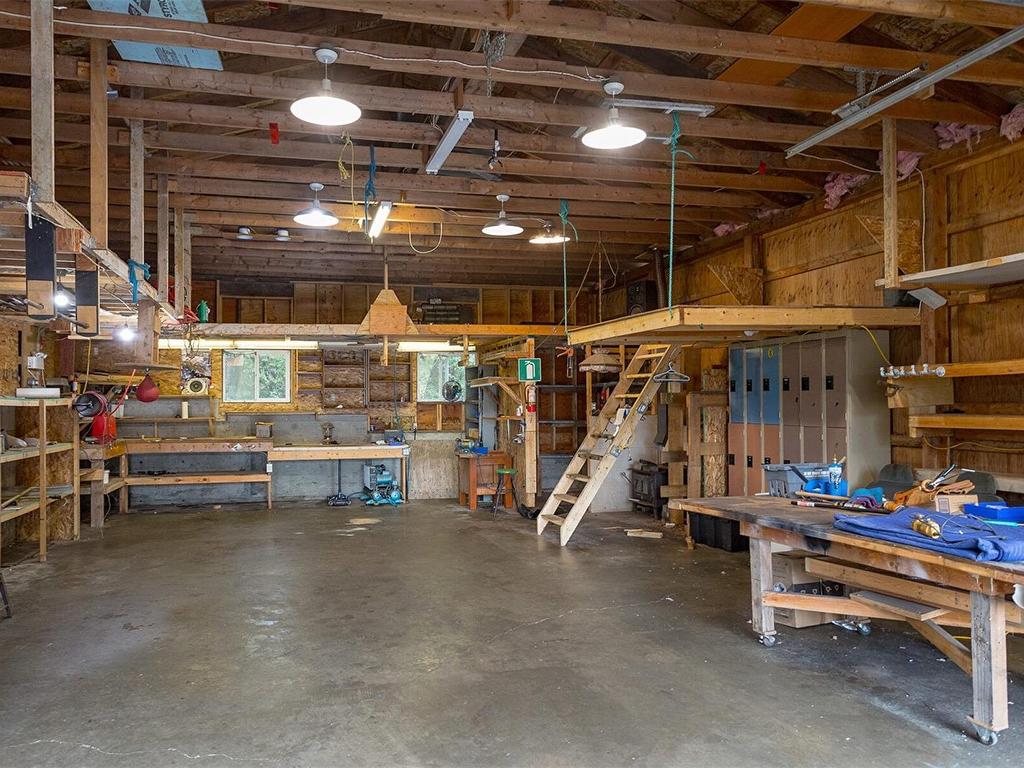 









1559


Sawyer

Rd,
Langford,




BC
V9B 5Y5

