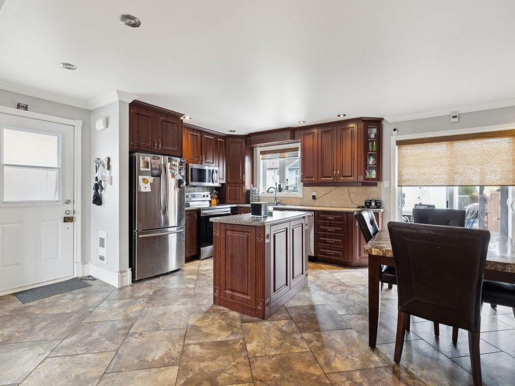 









64


Rue du Saguenay

,
Gatineau (Gatineau),




QC
J8P7J6

