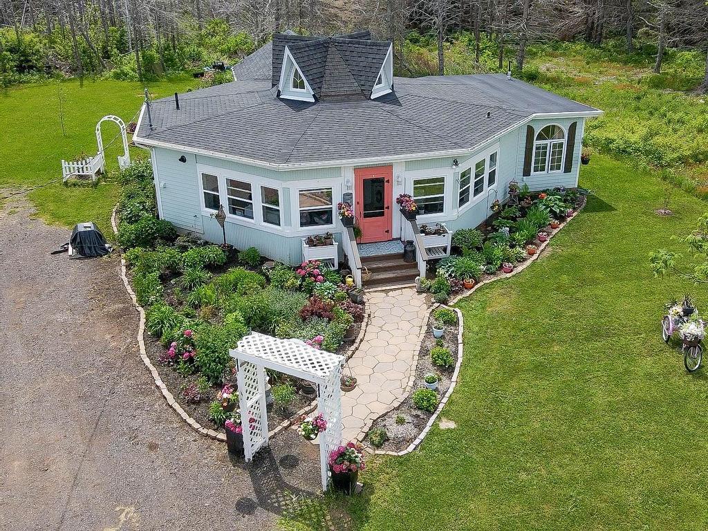 












144 Eagle's Path Lane

,
West Covehead,







PE
C0A 1P0

