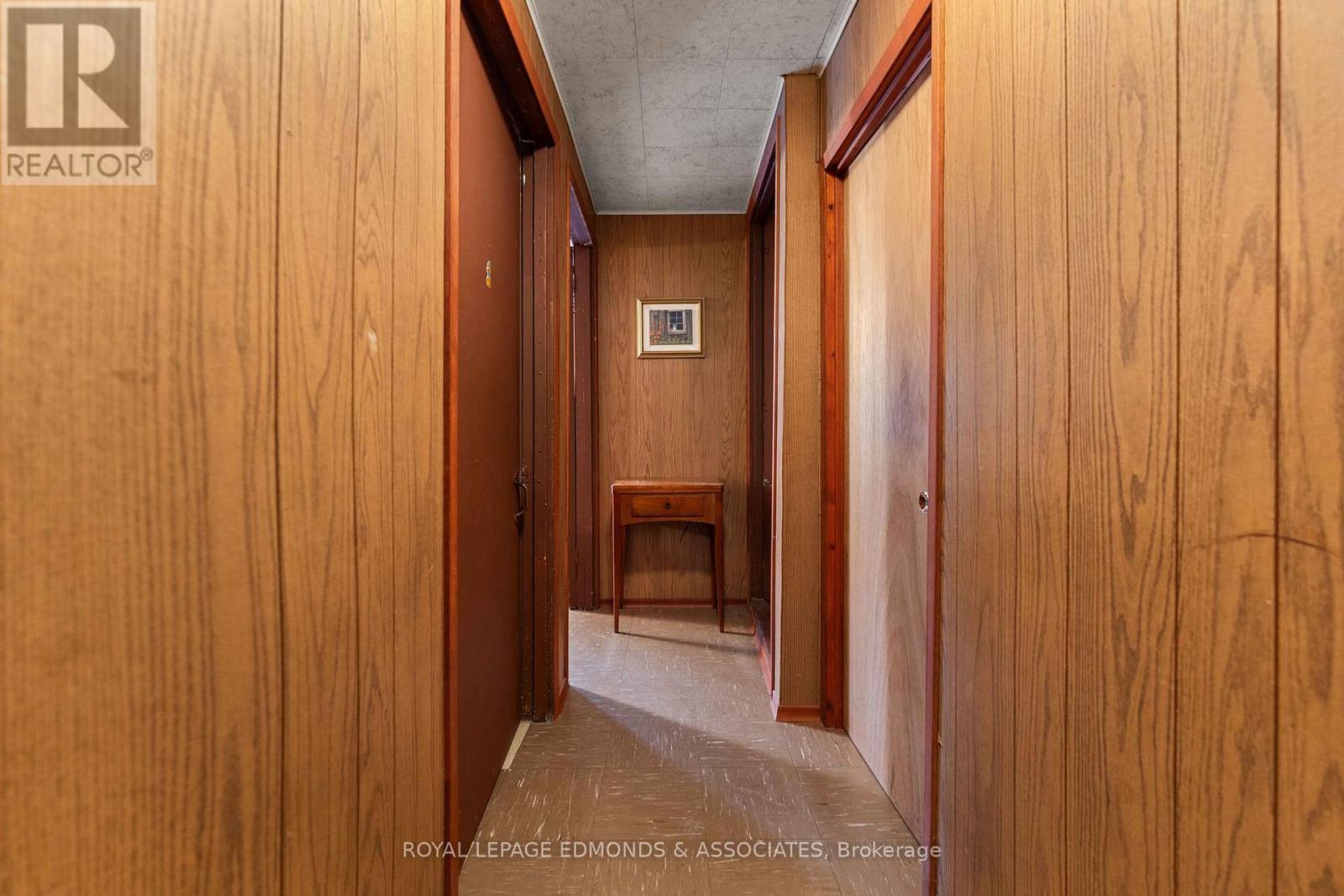 












643 PINE POINT LANE

,
Killaloe, Hagarty and Richards,




Ontario
K0J2J0

