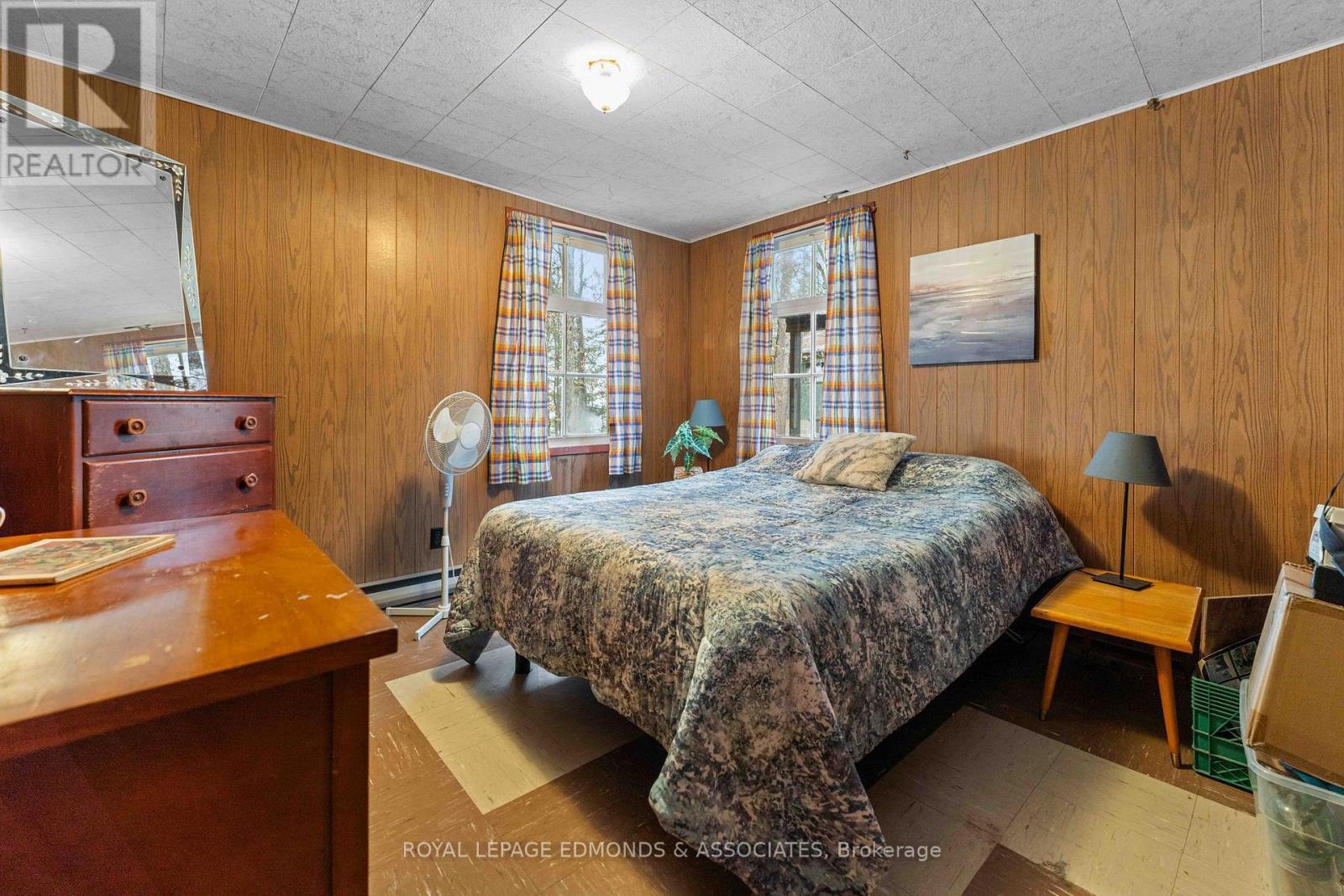 












643 PINE POINT LANE

,
Killaloe, Hagarty and Richards,




Ontario
K0J2J0

