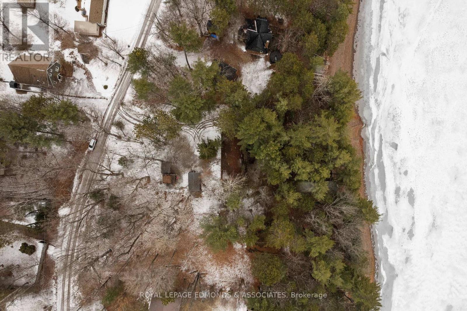 












643 PINE POINT LANE

,
Killaloe, Hagarty and Richards,




Ontario
K0J2J0

