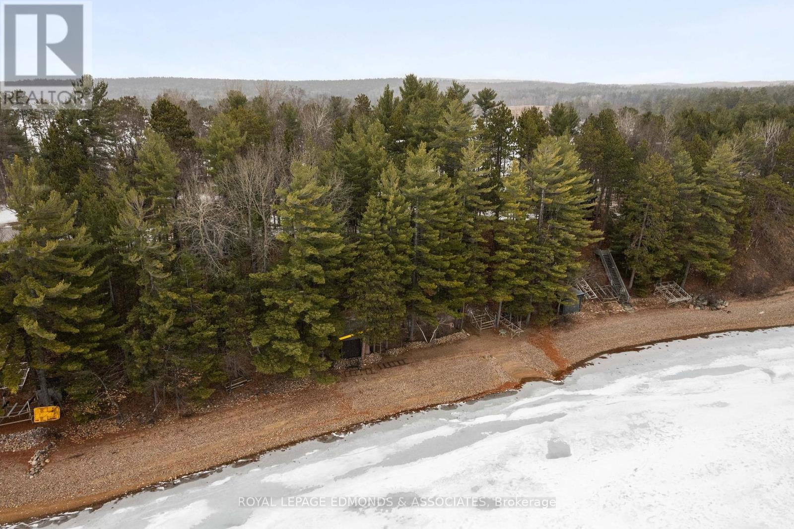 












643 PINE POINT LANE

,
Killaloe, Hagarty and Richards,




Ontario
K0J2J0

