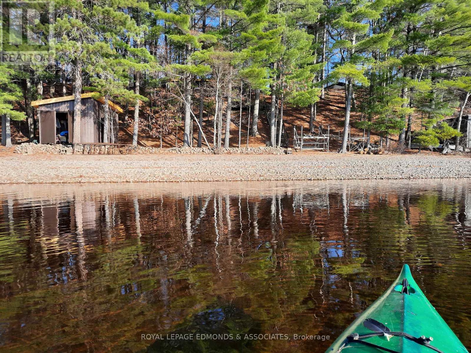 












643 PINE POINT LANE

,
Killaloe, Hagarty and Richards,




Ontario
K0J2J0

