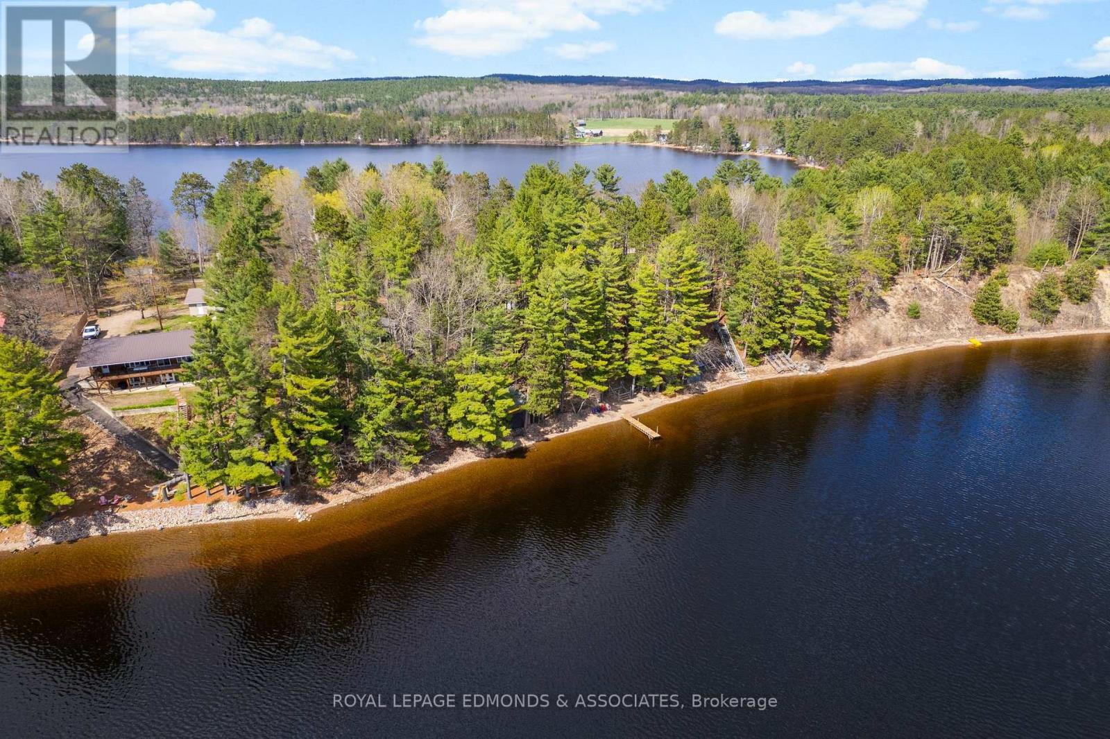 












643 PINE POINT LANE

,
Killaloe, Hagarty and Richards,




Ontario
K0J2J0

