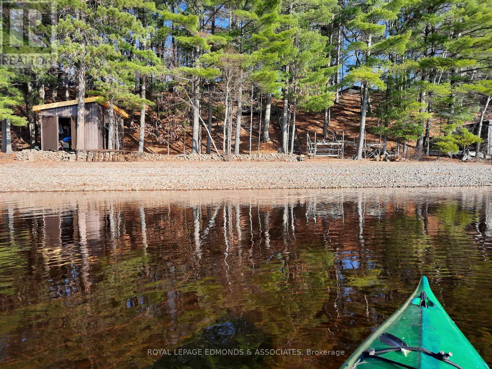 












643 PINE POINT LANE

,
Killaloe, Hagarty and Richards,




Ontario
K0J2J0

