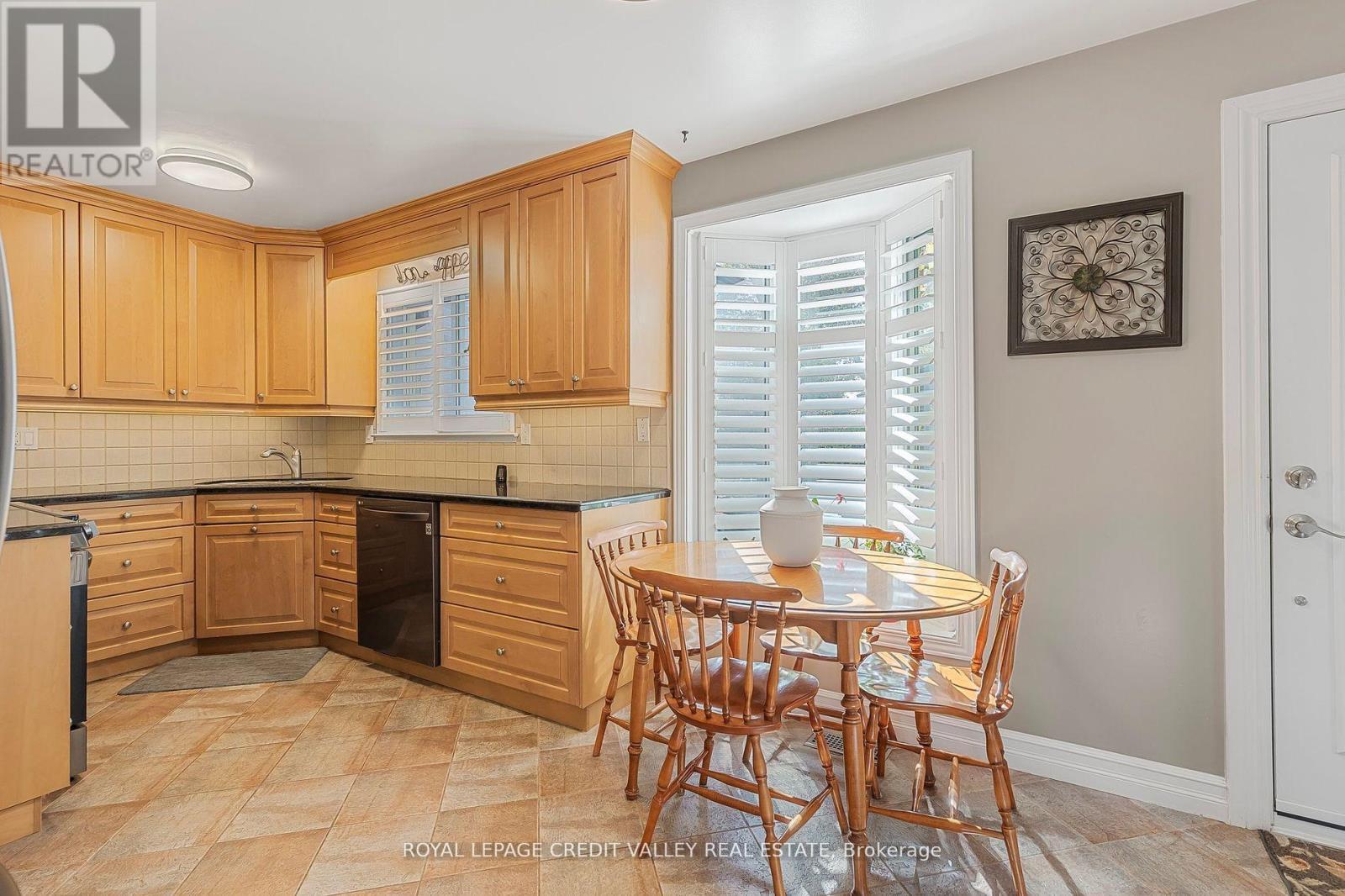 












9 NORVAL CRESCENT

,
Brampton,




Ontario
L6W1J1

