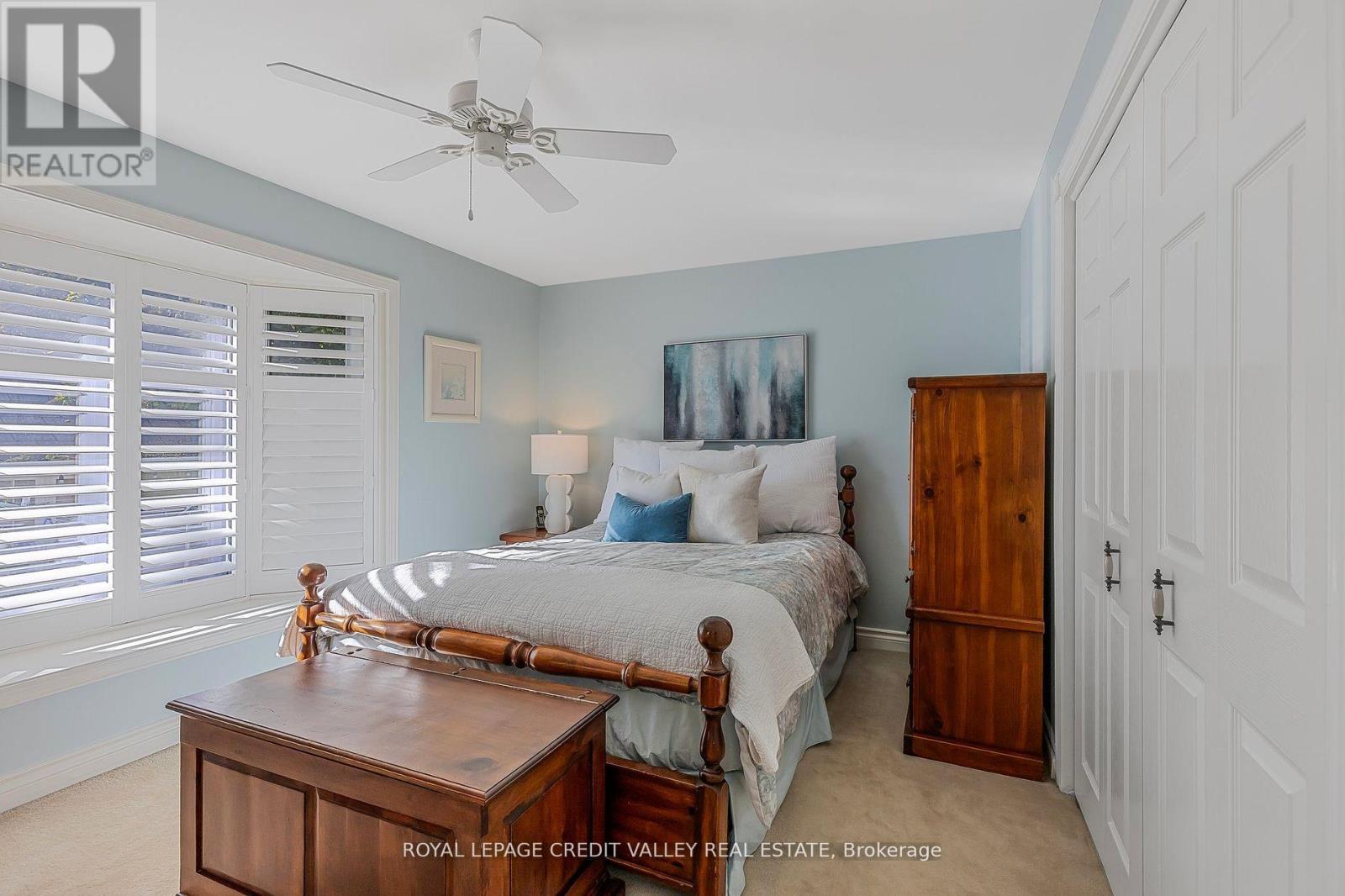 












9 NORVAL CRESCENT

,
Brampton,




Ontario
L6W1J1

