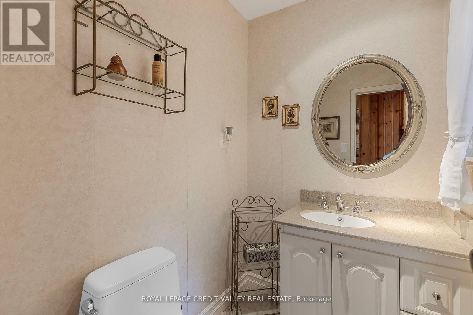 












9 NORVAL CRESCENT

,
Brampton,




Ontario
L6W1J1

