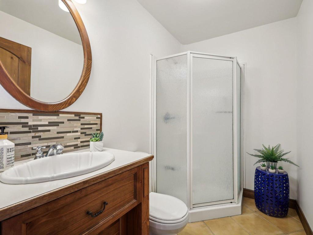 









118


Ch. des Quatre-Sommets

, 9,
Mont-Tremblant,




QC
J8E1C6

