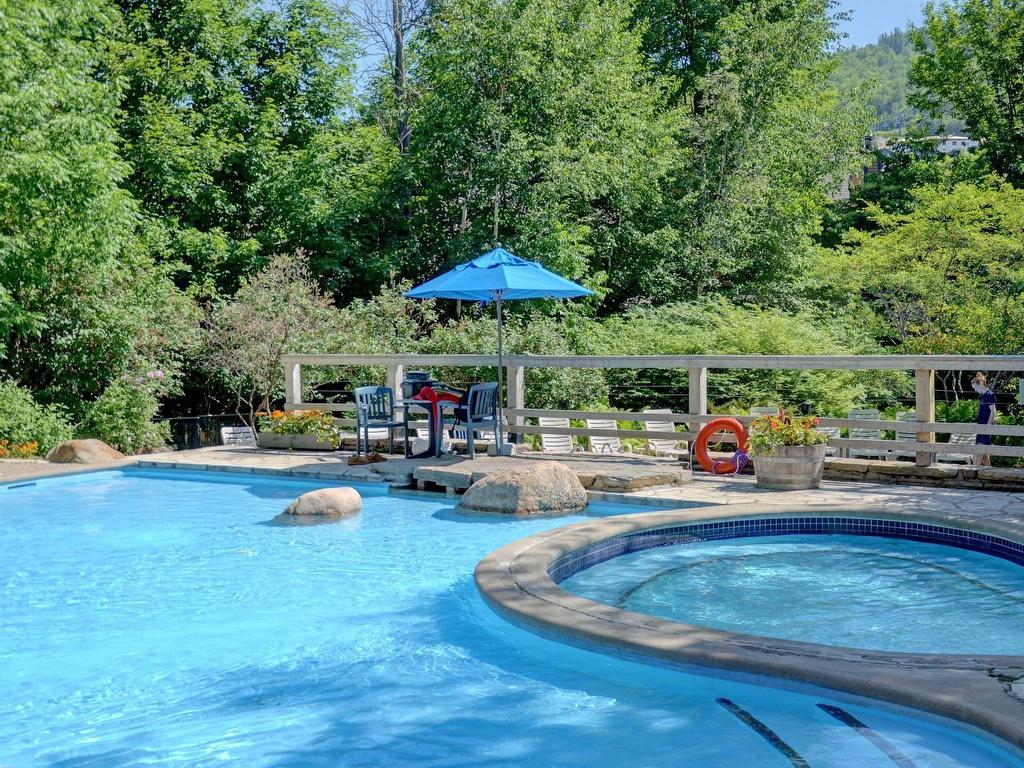









118


Ch. des Quatre-Sommets

, 9,
Mont-Tremblant,




QC
J8E1C6

