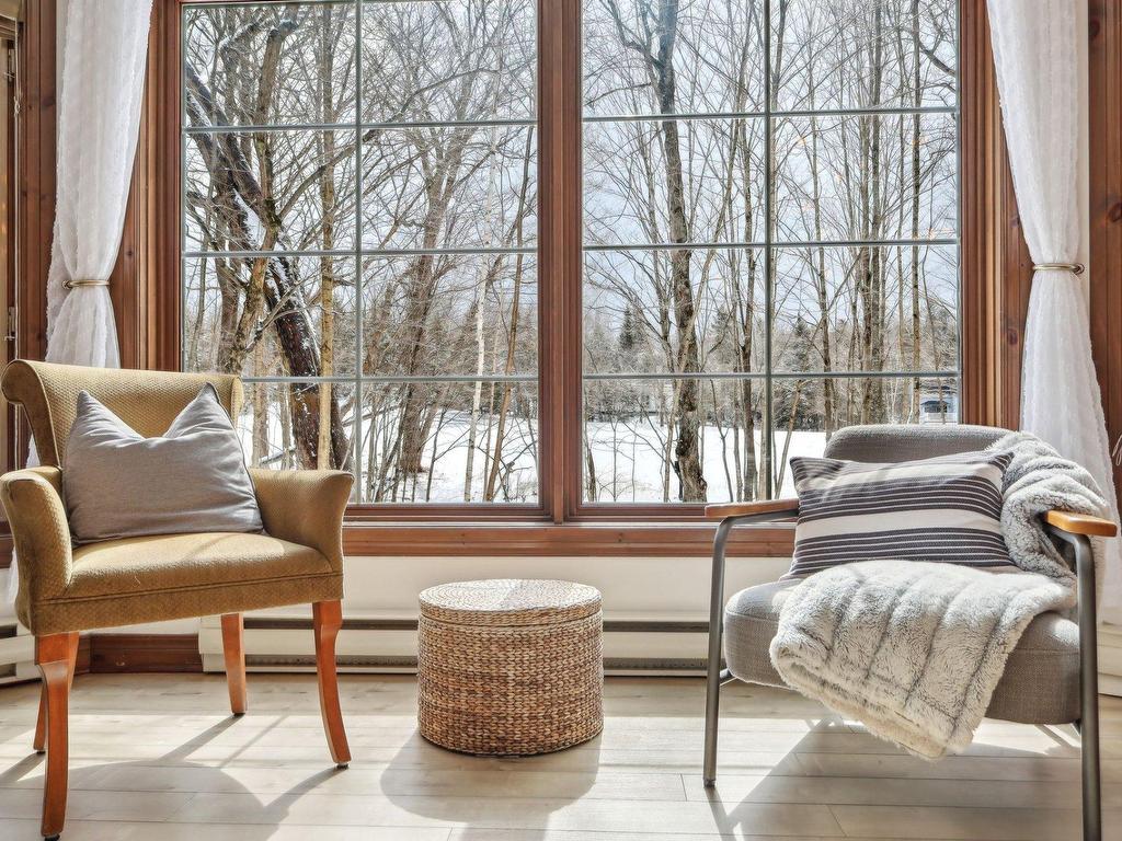 









118


Ch. des Quatre-Sommets

, 9,
Mont-Tremblant,




QC
J8E1C6


