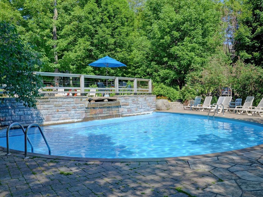 









118


Ch. des Quatre-Sommets

, 9,
Mont-Tremblant,




QC
J8E1C6

